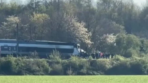 Grave incidente ferroviario in Francia: morto il macchinista, 27 i feriti