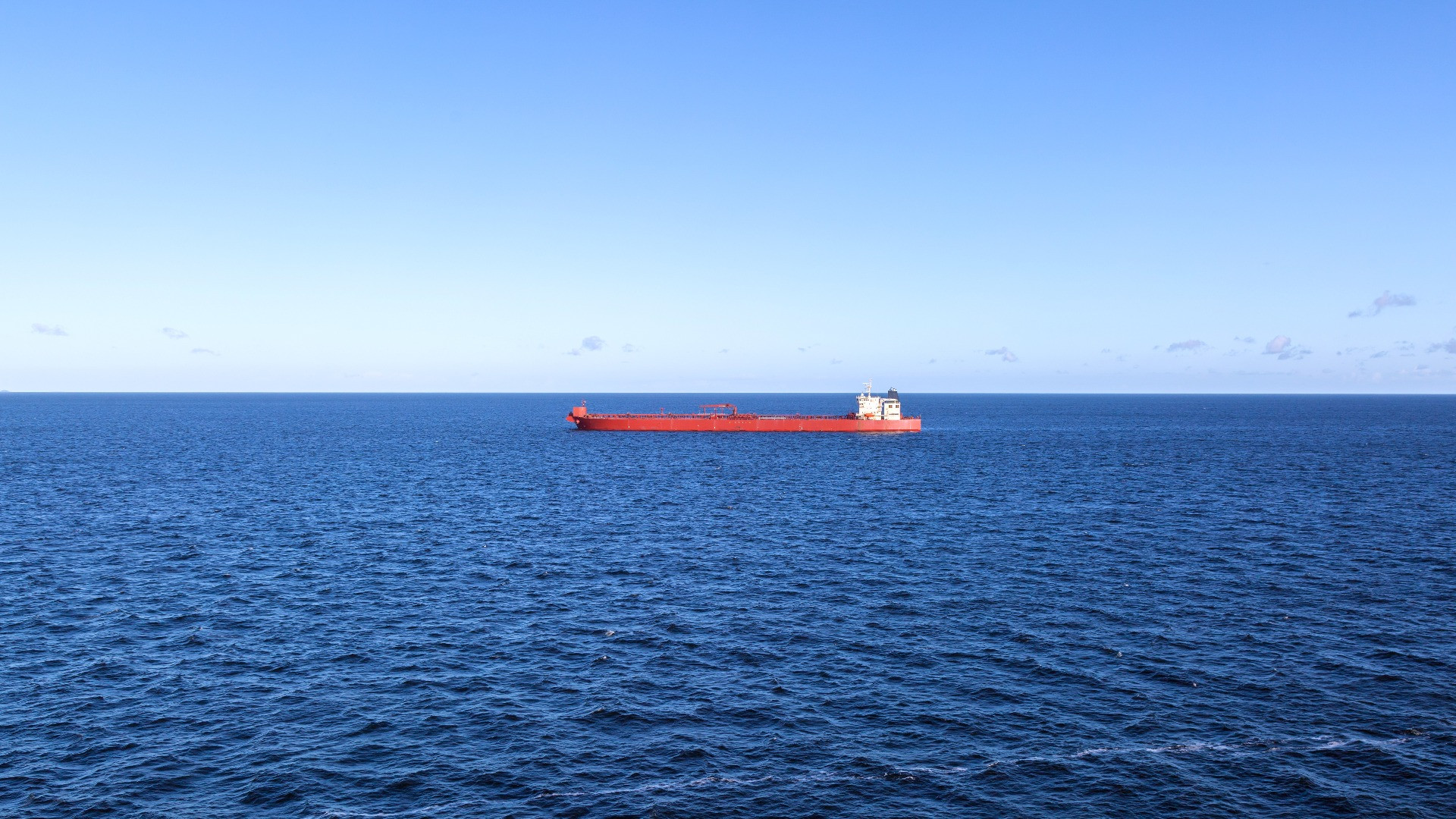 Iran: «Bloccato il transito a Hormuz dopo i raid  israeliani in Libano»