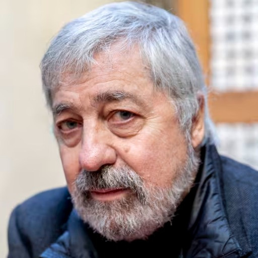 «La mia vita randagia, per sfuggire a un padre boia»