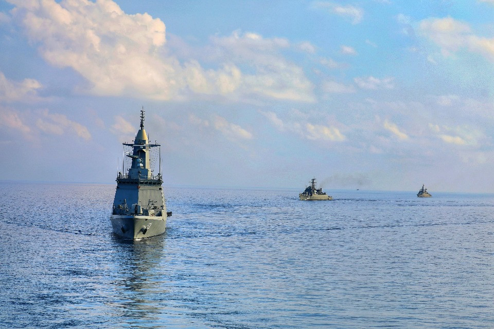 Teheran: «Hormuz riaprirà quando gli USA cesseranno l'aggressione»