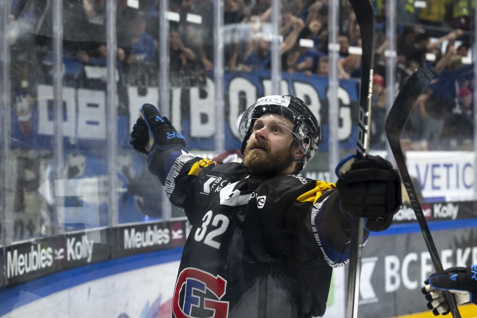 Davos-Friburgo, una finale inedita per i playoff