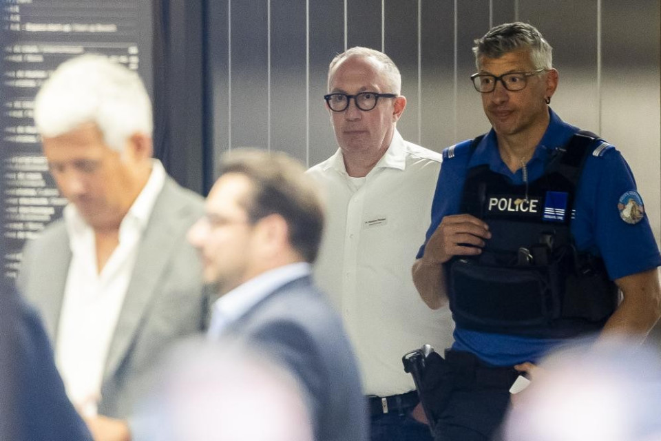 Dramma di Crans-Montana, «il giorno di Féraud»: il sindaco è stato interrogato per la prima volta