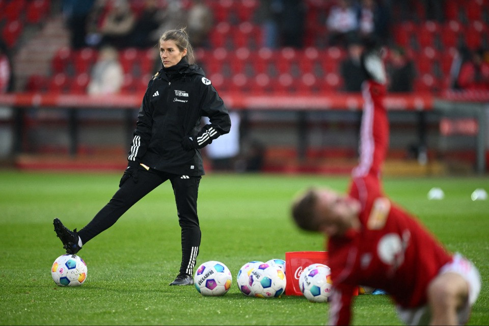 Marie-Louise Eta scrive la storia, che è solo agli albori