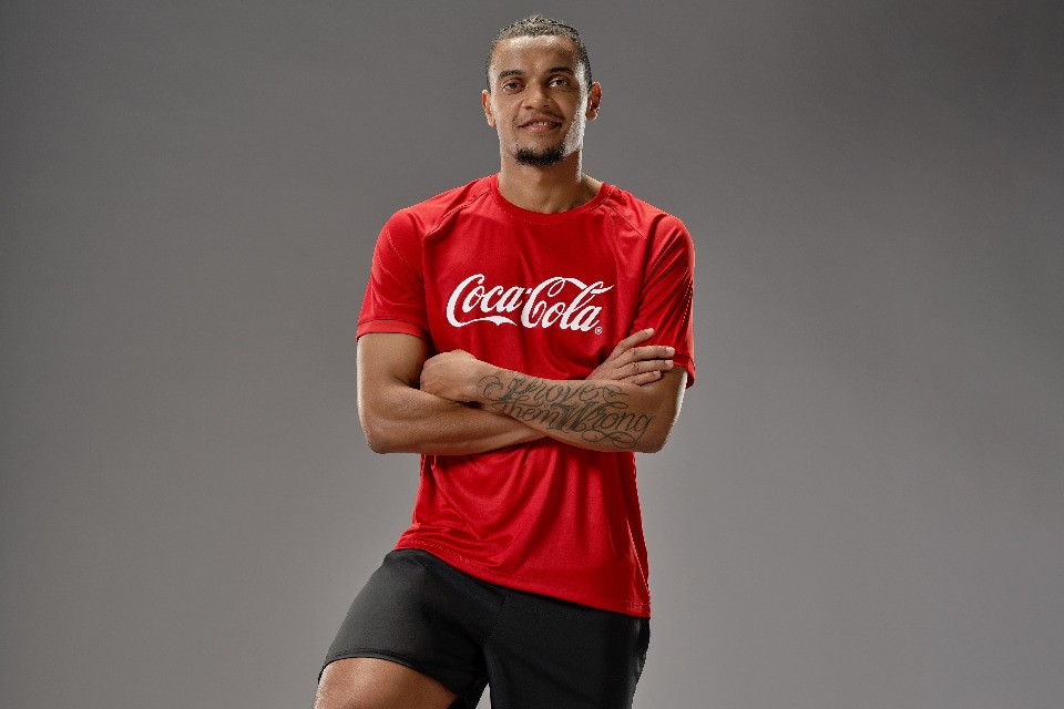 Coca-Cola Svizzera convoca Manuel Akanji: è il nuovo ambasciatore