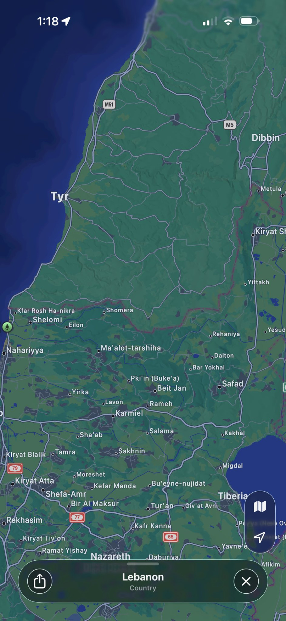 Una mappa del Libano, per lo più spoglia.