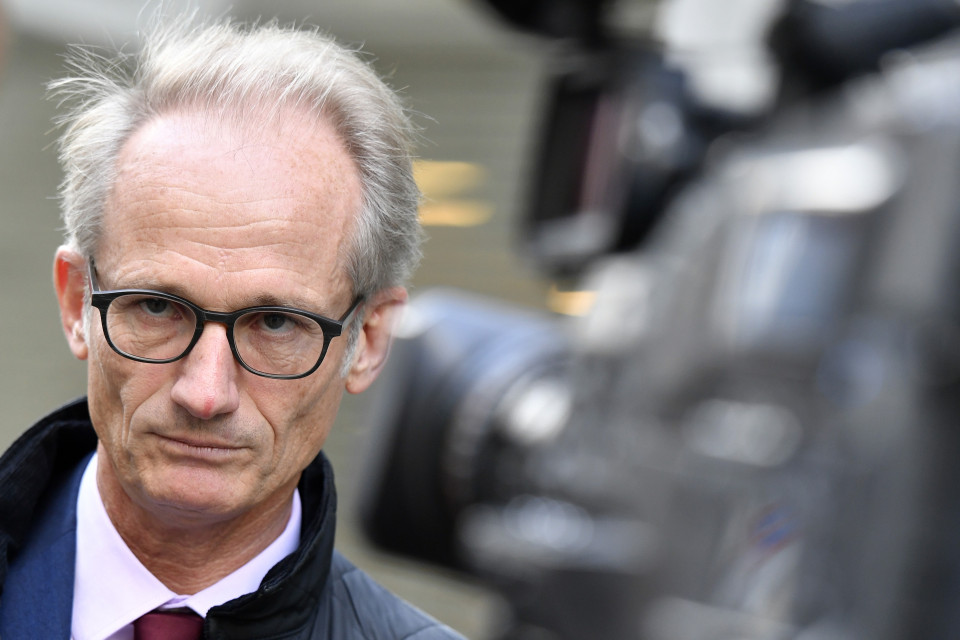 Giudici zurighesi: «Il giornalista Lukas Hässig va processato»