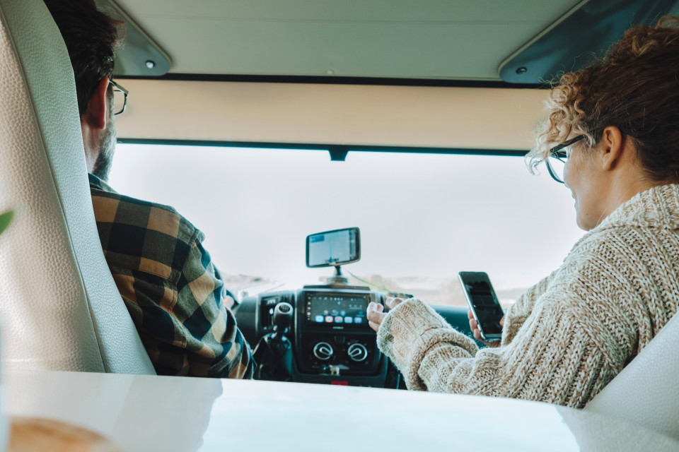 Con il bel tempo torna la voglia di viaggiare, ecco come farlo in sicurezza