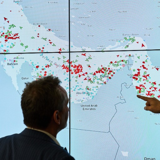Si naviga nello Stretto di Hormuz. Ma l’Iran detta le condizioni