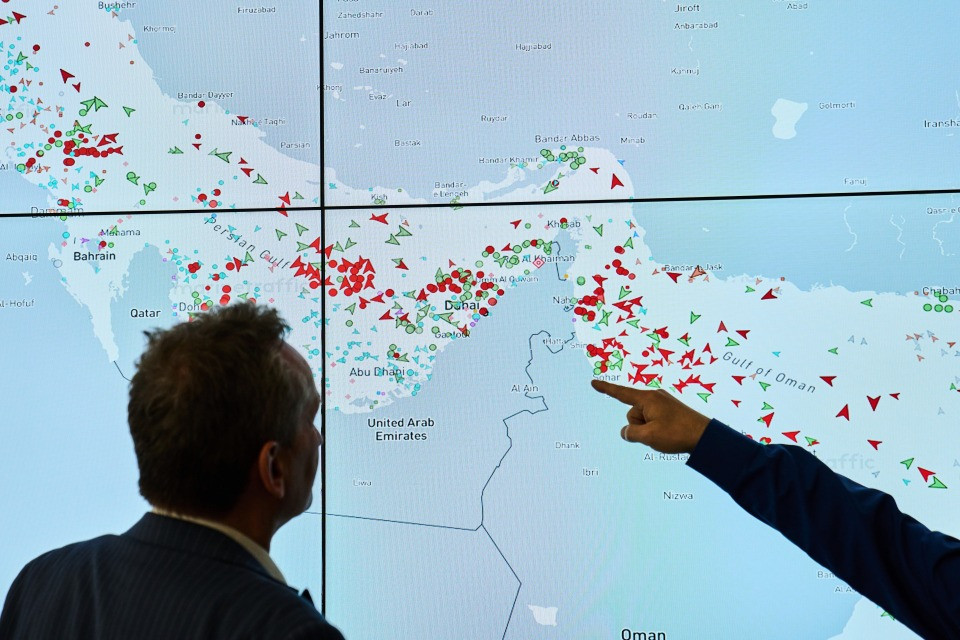 Trump: «L'Iran ha accettato di non chiudere mai più Hormuz»