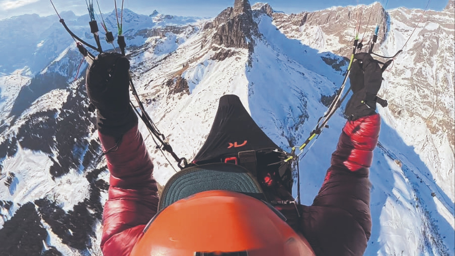 «Noi vi guardiamo tutti da lassù»