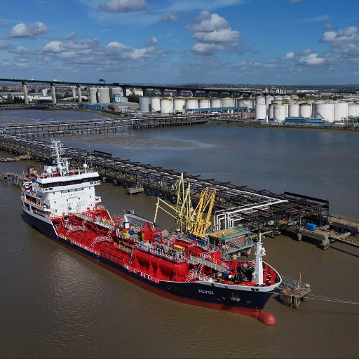 Prima dell’annuncio sullo Stretto di Hormuz c’è chi ha scommesso 760 milioni di dollari sul petrolio