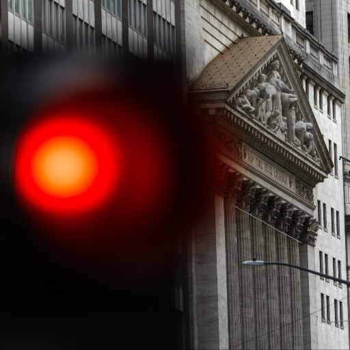 Scommesse da 760 milioni sul petrolio all’ombra di Gekko: la geopolitica di Trump è un insider trading globale?