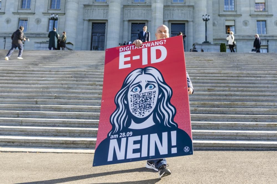 Votazione sull'e-ID sotto la lente del Tribunale federale