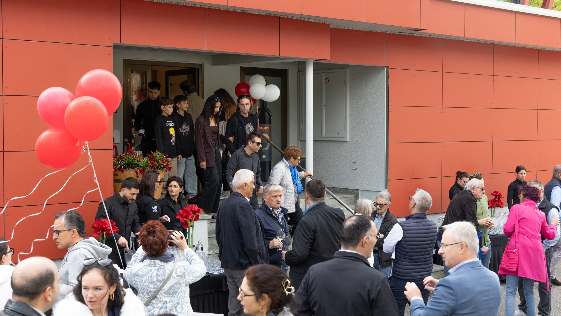 Vinoteca Tamborini: grande successo per  l'inaugurazione degli spazi rinnovati