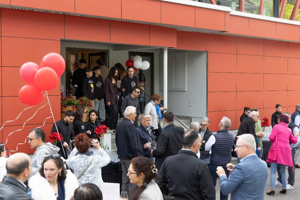 Vinoteca Tamborini: grande successo per  l'inaugurazione degli spazi rinnovati