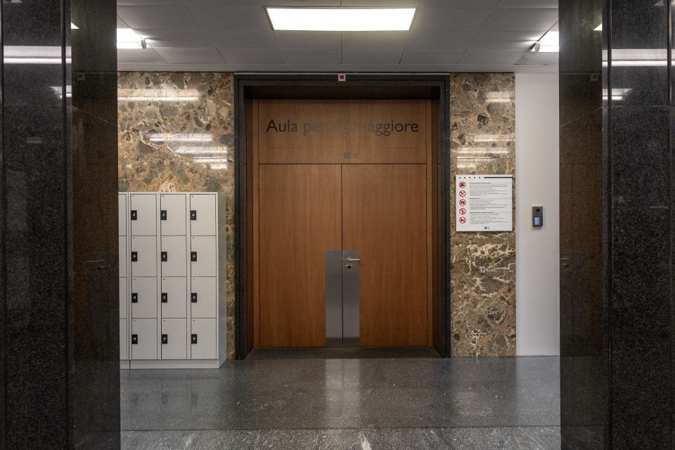 Sì, ha abusato di sua figlia: starà dietro le sbarre per 12 anni