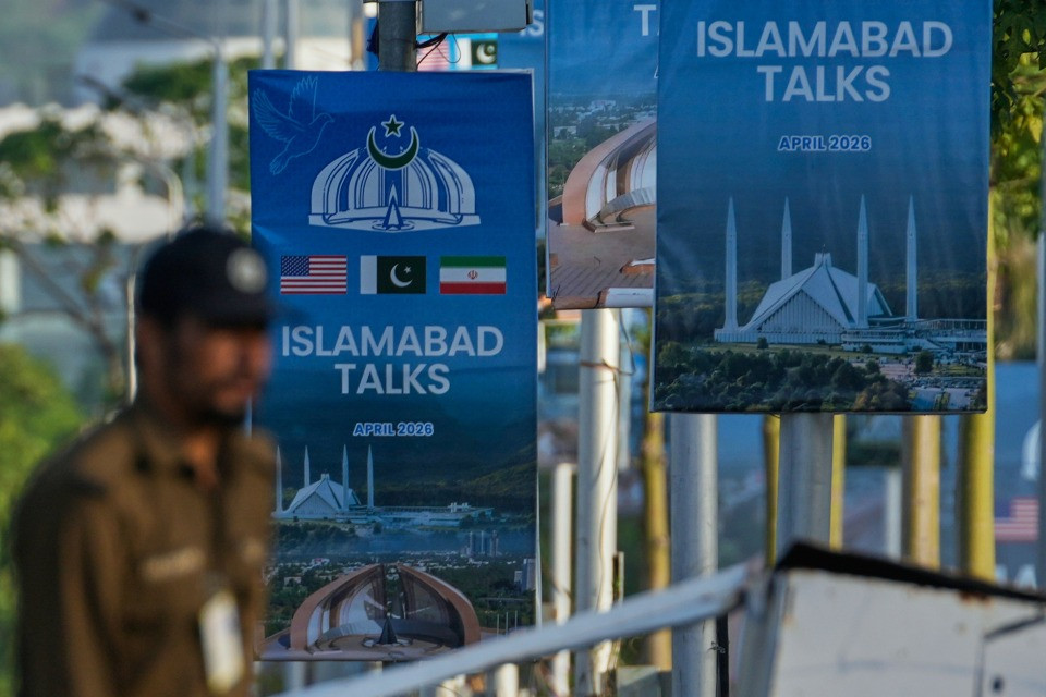 «Usa e Iran potrebbero incontrarsi lunedì a Islamabad»