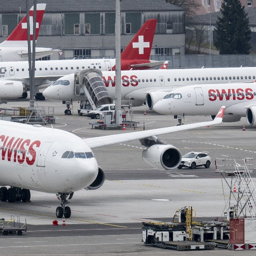Dopo l'evacuazione a Nuova Delhi, Swiss lancia l'appello: «I bagagli vanno lasciati sull'aereo»
