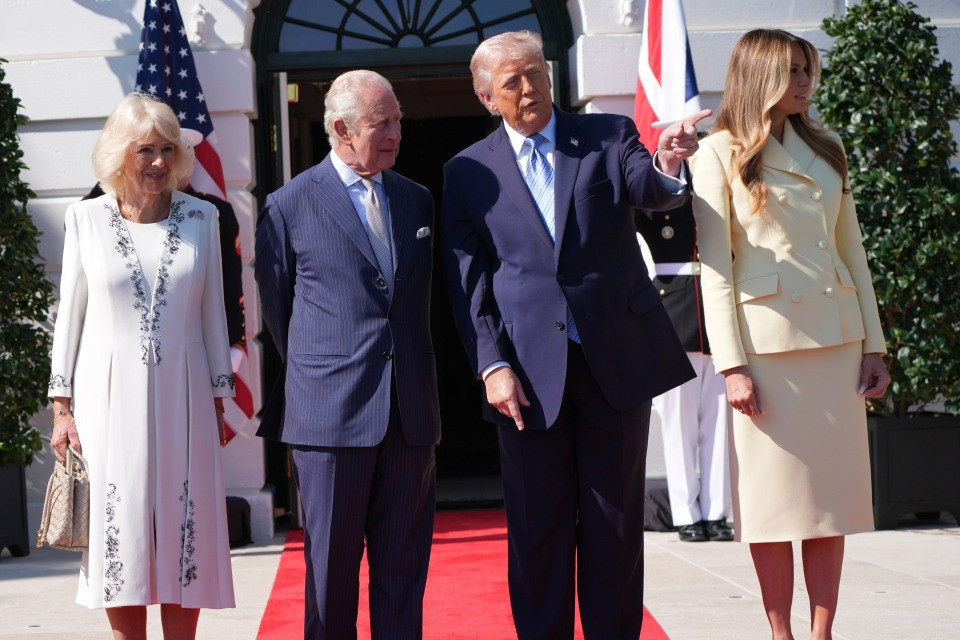 Il difficile viaggio di Carlo tra sicurezza, guerre e alleanze