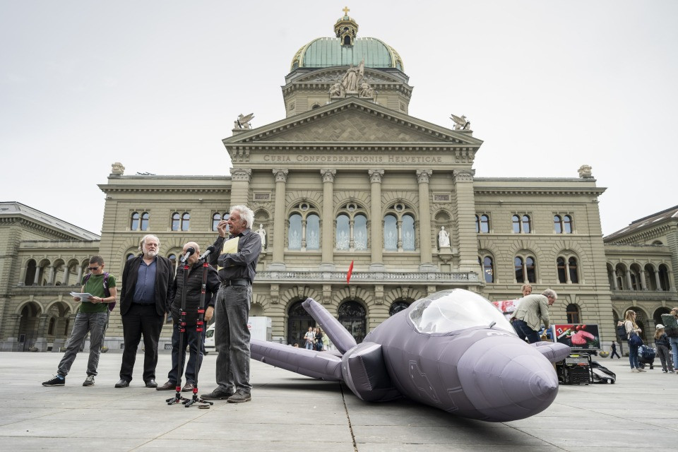 «No agli F-35», l'iniziativa si sgonfia: non piace neppure a PS e Verdi