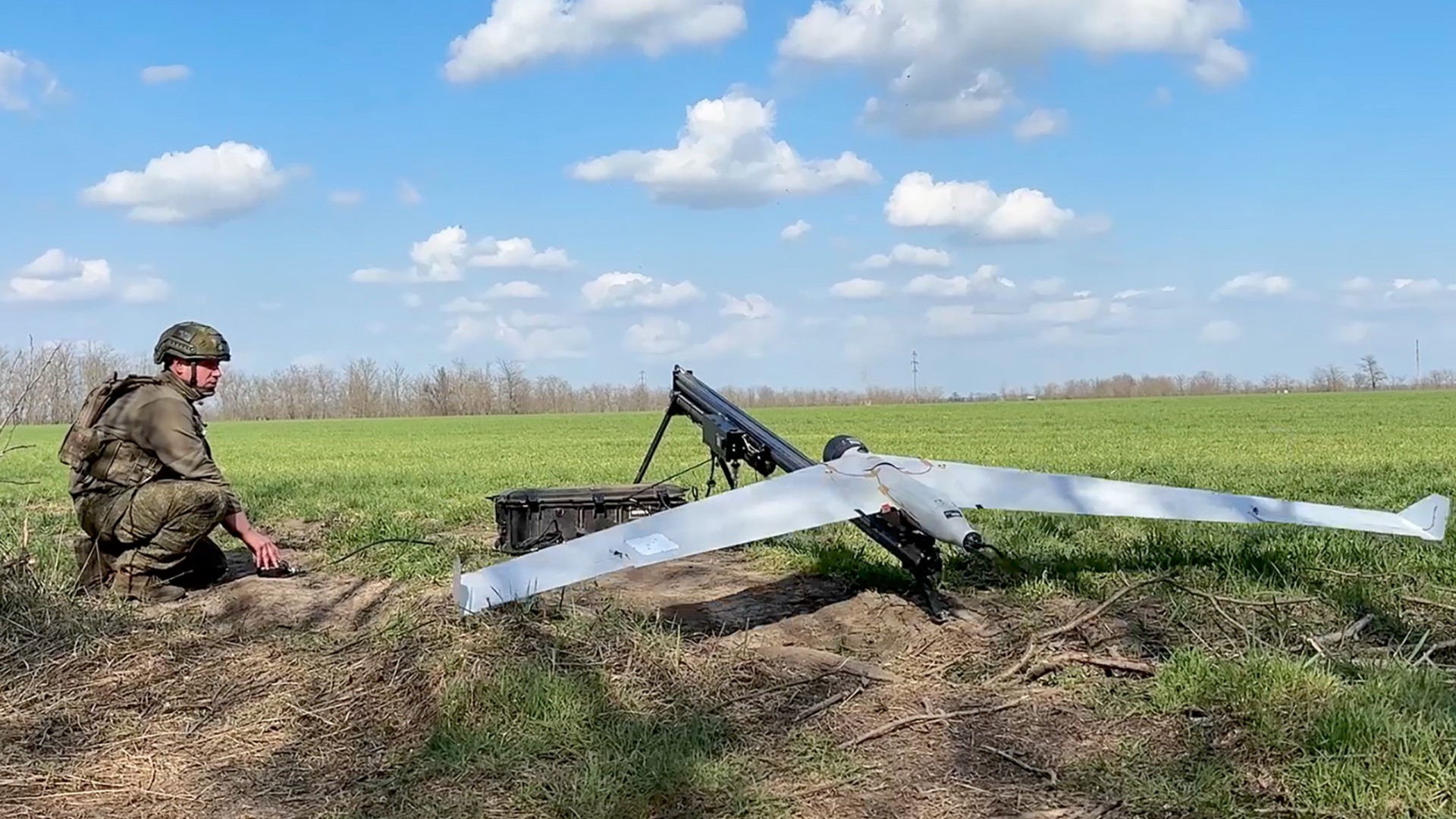 «Droni ucraini colpiscono una fabbrica di esplosivi in Russia»