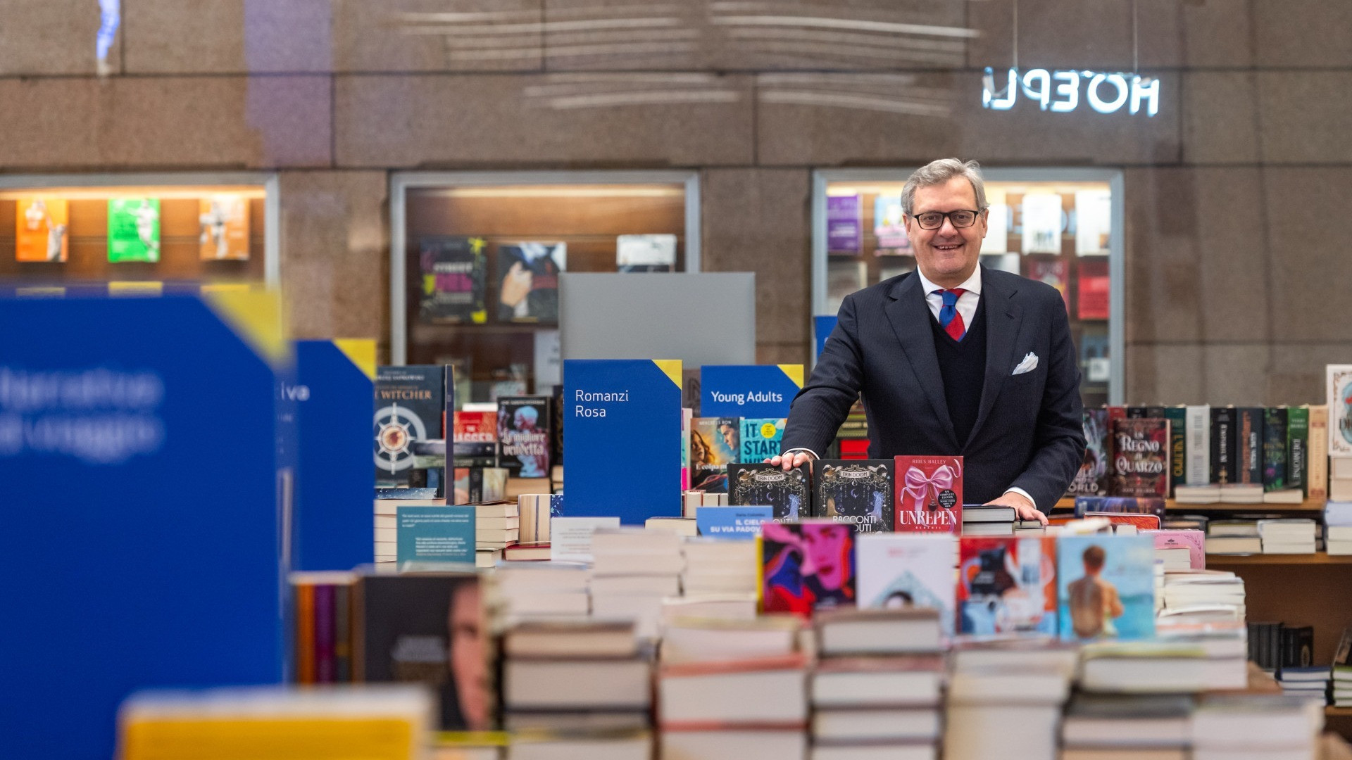 L'ultimo giorno della Hoepli: Milano perde un pezzo di Svizzera