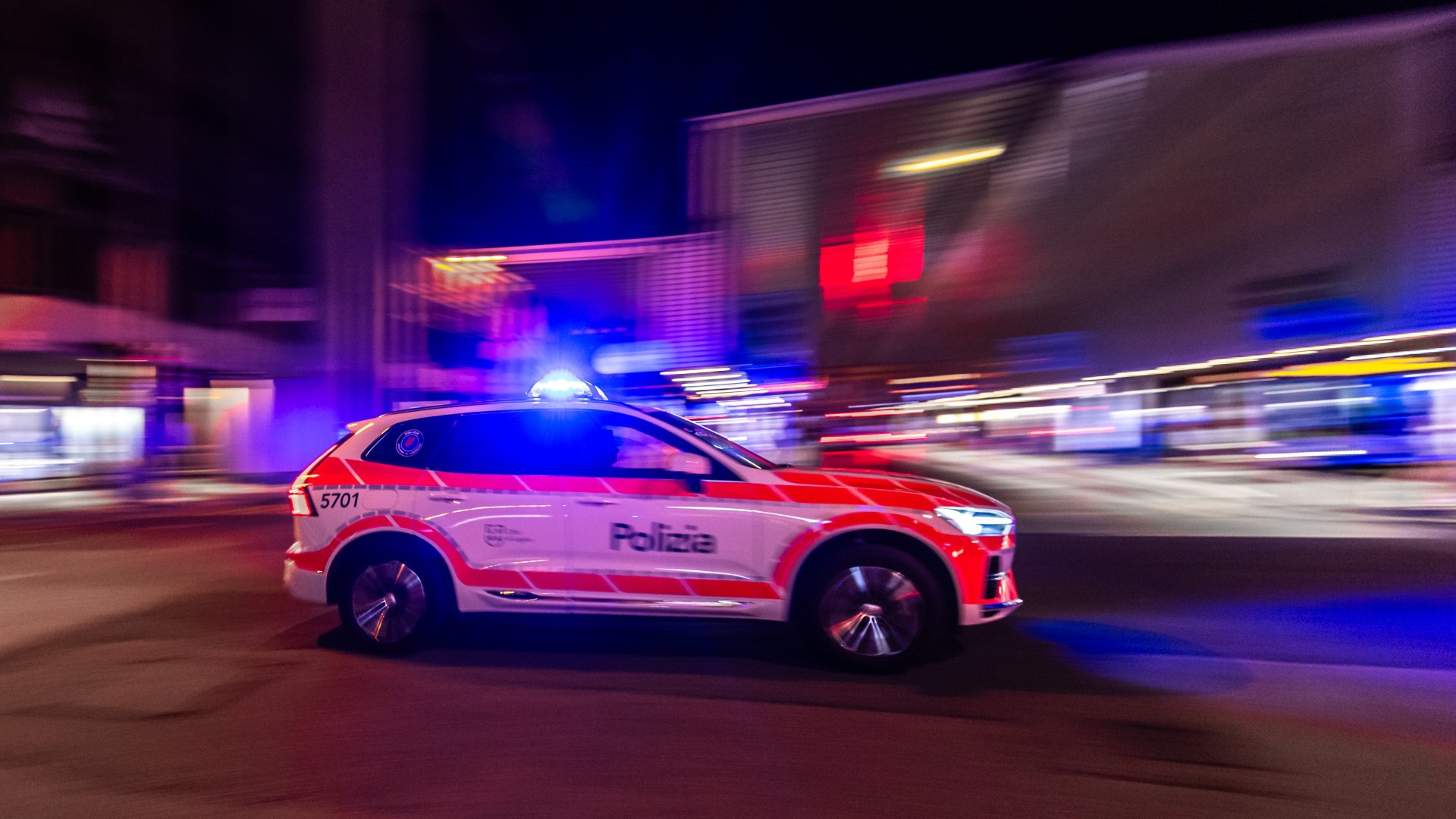 Massiccio intervento di Polizia in Pensilina a Lugano