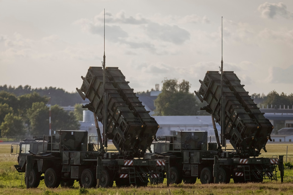 I Patriot dagli USA sono in ritardo, la Confederazione valuta sistemi di difesa aerea alternativi