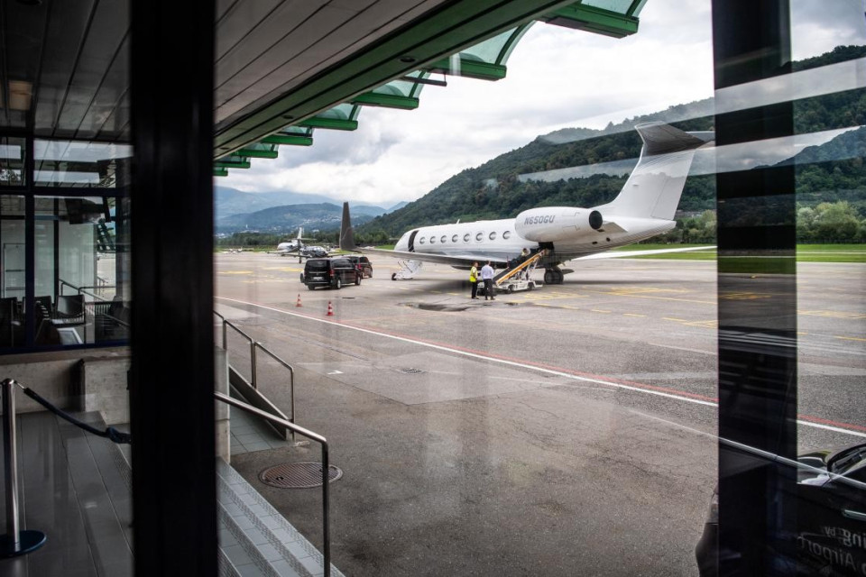 «Più che i voli, decollano i costi dell’aeroporto», 25 domande al Municipio