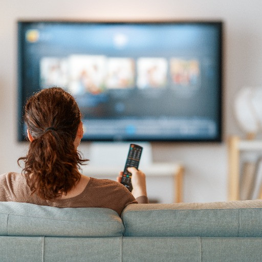 Da Friends a Montalbano, siamo entrati nell’età del comfort viewing (anche in Svizzera)