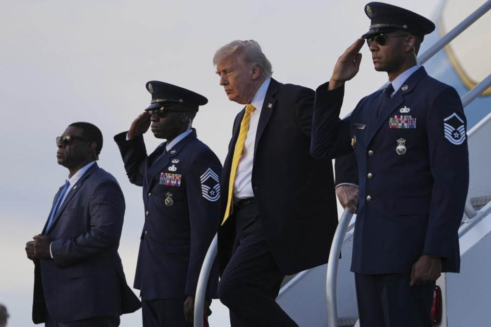 Trump in difficoltà nei sondaggi: il 62% degli americani lo boccia