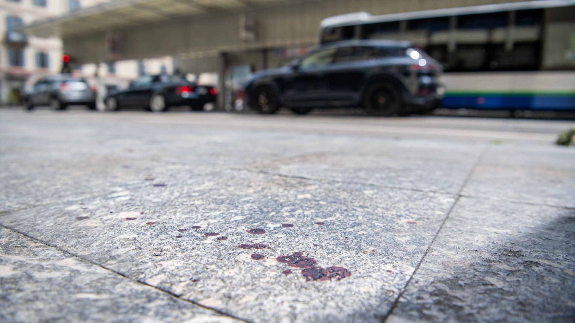 Scontri in centro: c'è l'ipotesi del regolamento di conti
