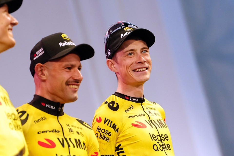 Giro d'Italia al via: tutti a caccia di Vingegaard