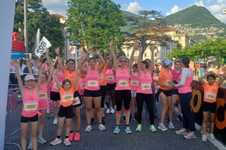 Lugano si tinge di rosa, in 500 alla Ladies Run Ticino