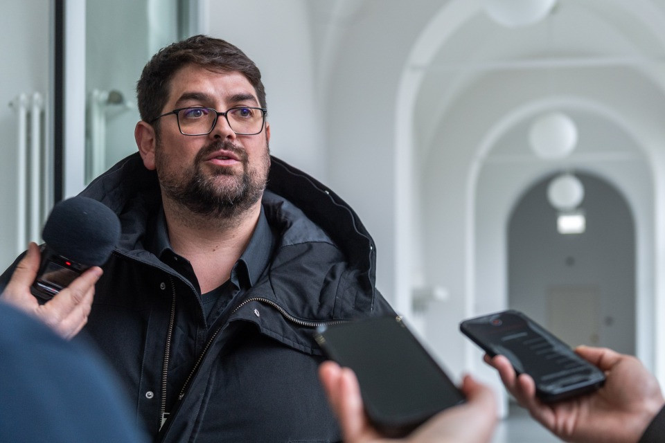 La Lega: «Usare quei soldi per le due iniziative»