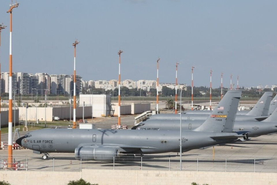 Tel Aviv, l'US Air Force sequestra l'aeroporto: gli aerei di El Al non trovano posto