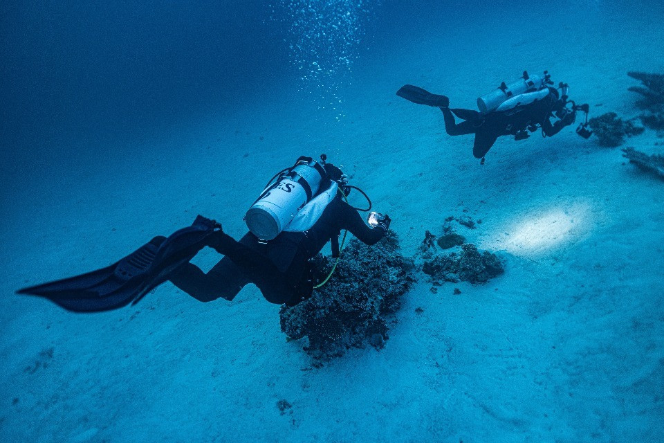 Italiani morti in un'immersione alle Maldive, perché si parla di «ossigeno tossico»