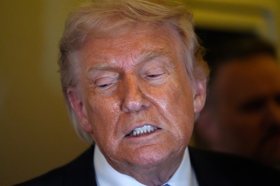 Trump torna a minacciare l'Iran: «Pronti a fare un po' di pulizie»
