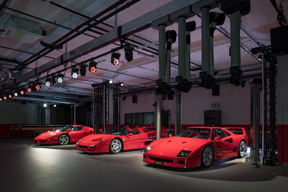 Kessel inaugura il più grande showroom Ferrari d'Europa: «Sette anni di attesa per trasformare un sogno in realtà»