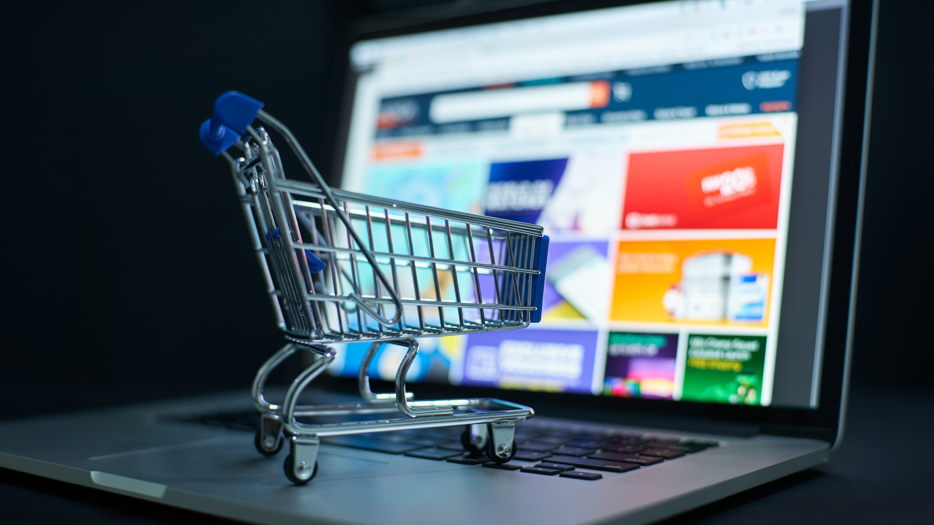 «Più protezione dei consumatori per gli acquisti online all'estero»