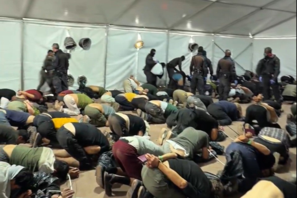 Attivisti Flotilla legati e bendati, diversi paesi convocano gli ambasciatori d'Israele