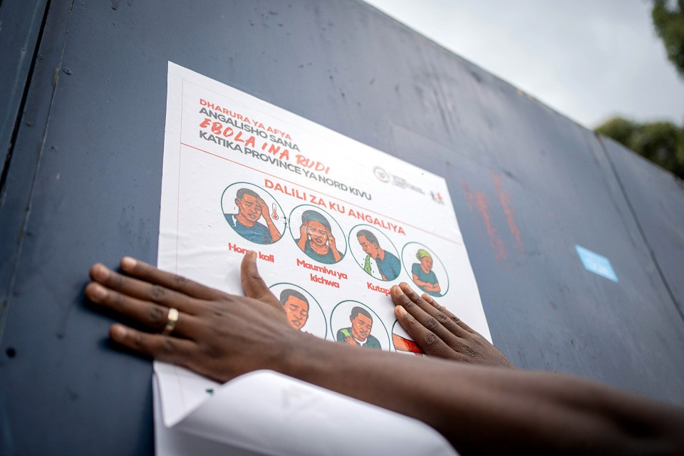 Ebola, decine di morti in Congo: la Croce Rossa svizzera passa all’azione