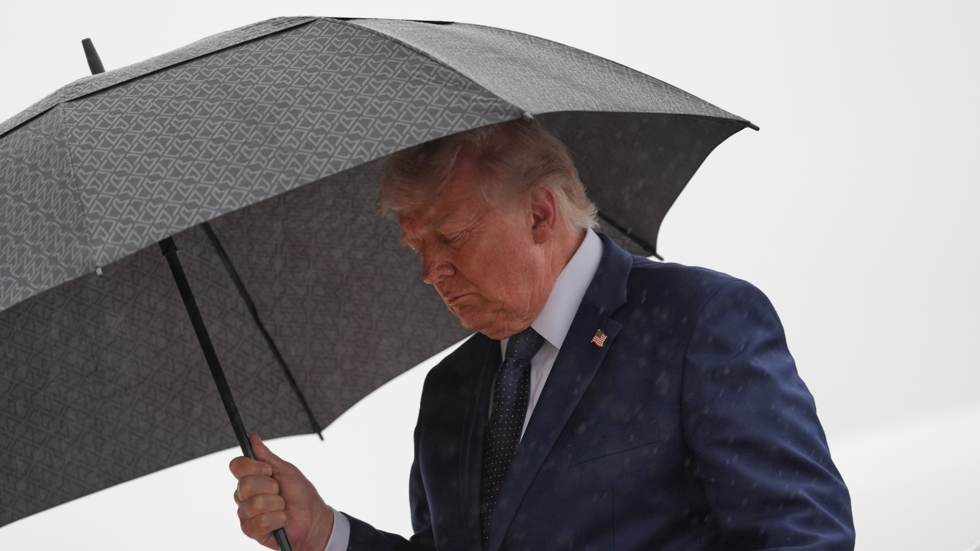 Dagli Stati Uniti: «Trump prepara nuovi attacchi all'Iran»