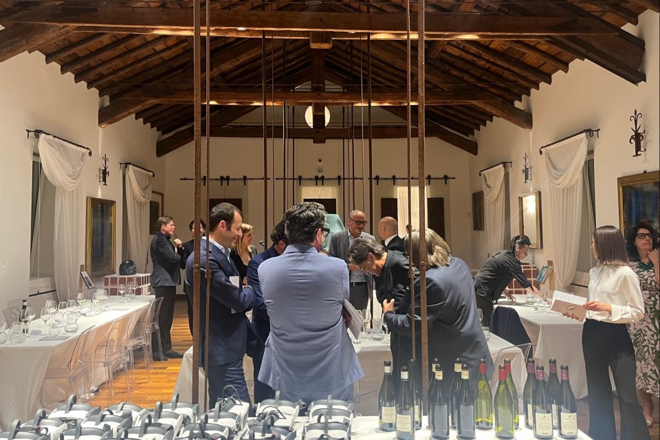 Caravaggio sommelier, Picasso critico gastronomico: a Villa Candida il vino incontra l’arte