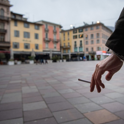 Perché in Ticino e in Svizzera si fuma ancora così tanto?