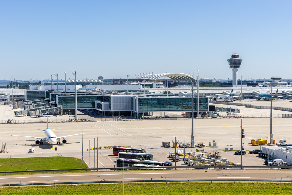 Avvistato un drone all'aeroporto di Monaco, voli sospesi per un'ora