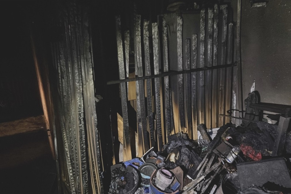 Sfollate 35 persone per un incendio in un seminterrato a Coira