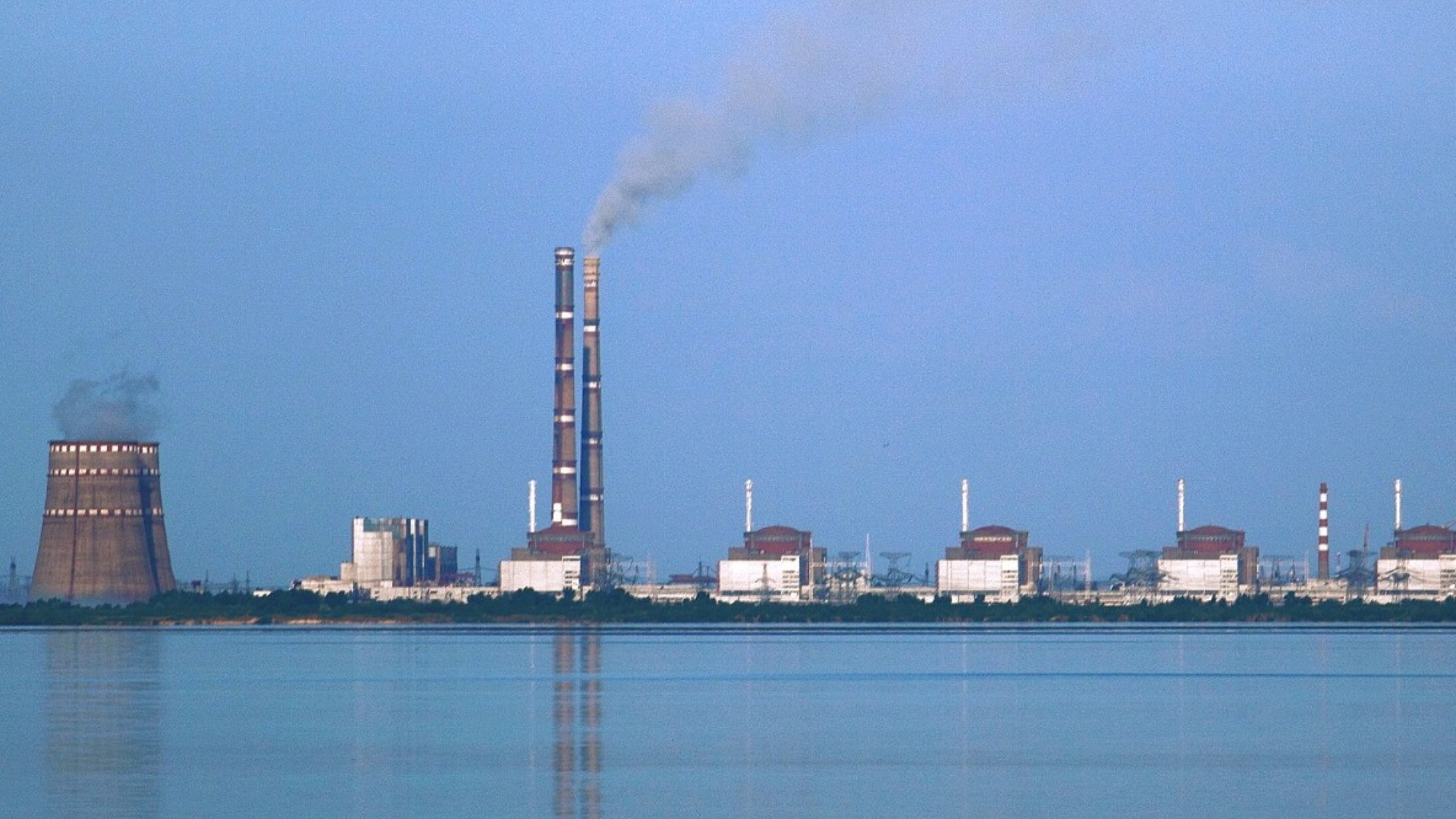 Drone colpisce la centrale nucleare di Zaporizhzhia, l'AIEA chiede di esaminare l'impianto