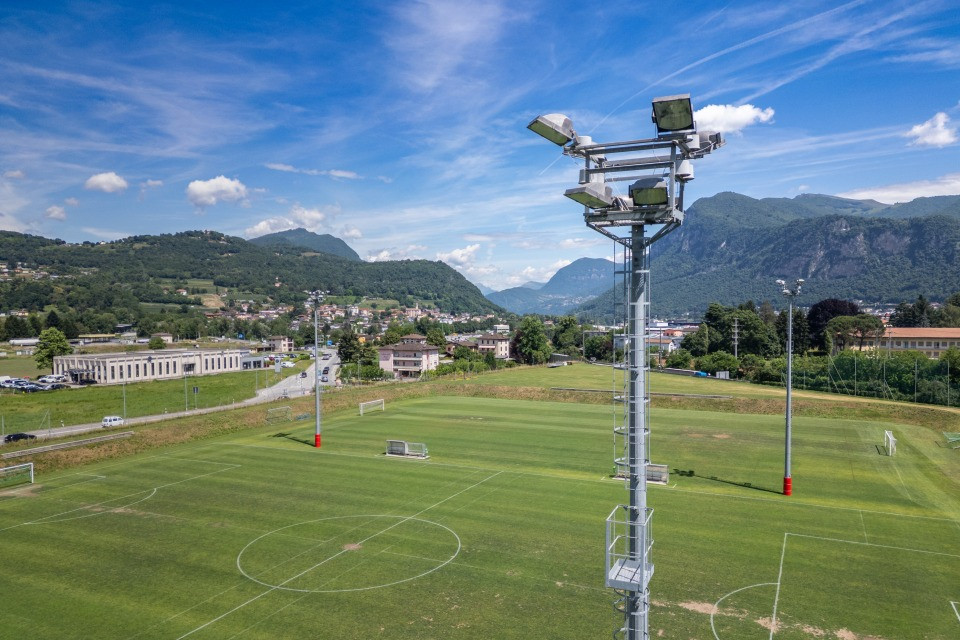 Con il calcio in vacanza si mette mano ai campi