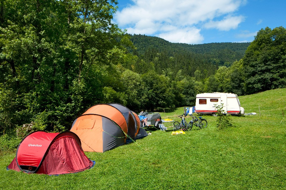 Se la natura minaccia i campeggi svizzeri